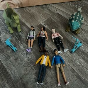 Jurassic World: Camp Cretaceous figures